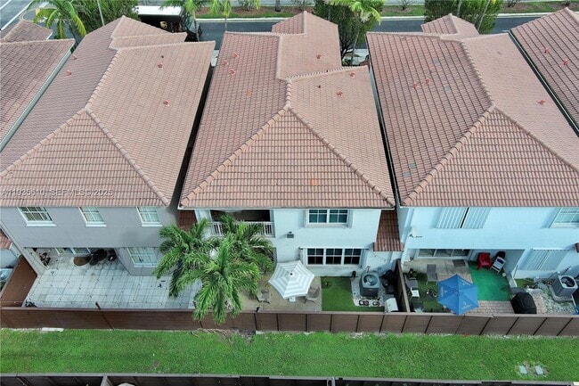 Foto del edificio - 8562 NW 108th Ave