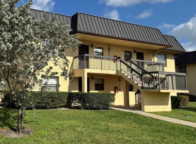 Foto del edificio - 9232 NW 1st St