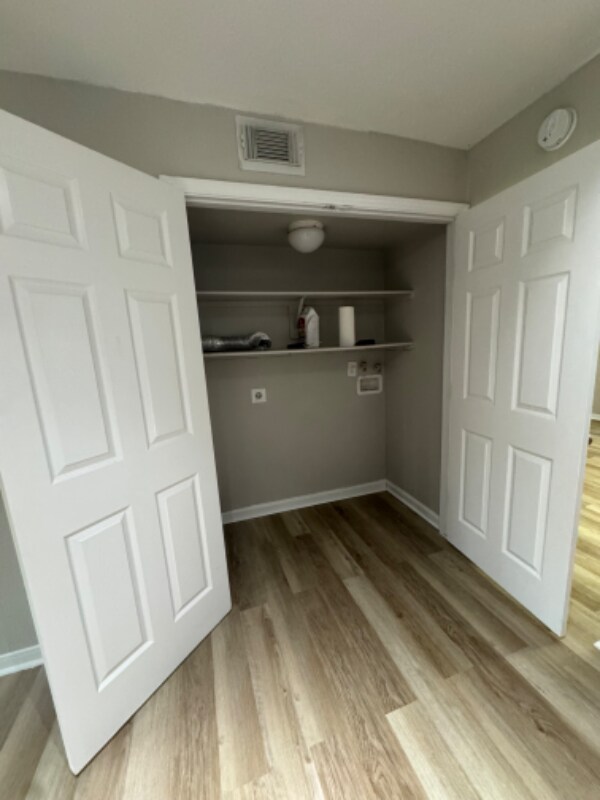 Foto del edificio - 2585 Marilee Ln