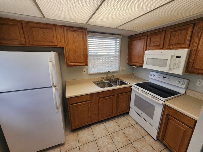 Building Photo - 2508 S Atlantic Ave