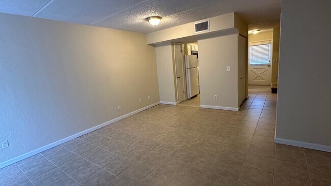 Foto del edificio - 416 N. Grandview Ave.