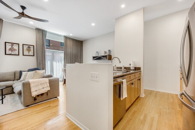 Foto del edificio - 1435 N Cleveland Ave