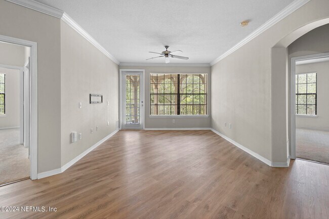 Foto del edificio - 12700 Bartram Park Blvd
