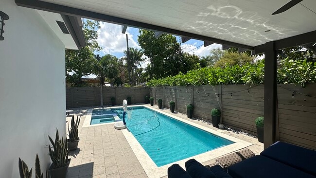 Foto del edificio - 11015 Tanya St