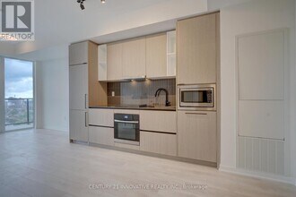 Building Photo - 10 Graphophone Grv