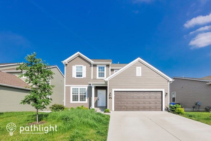 Primary Photo - 308 Huntleigh Parkway, Wentzville, MO, 63385