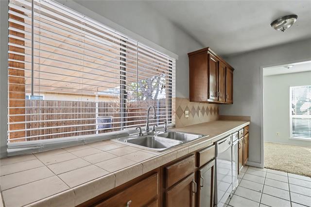 Foto del edificio - 921 Middle Cove Dr