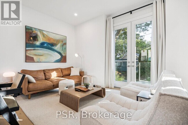 Photo du bâtiment - 8 Paxton Ave