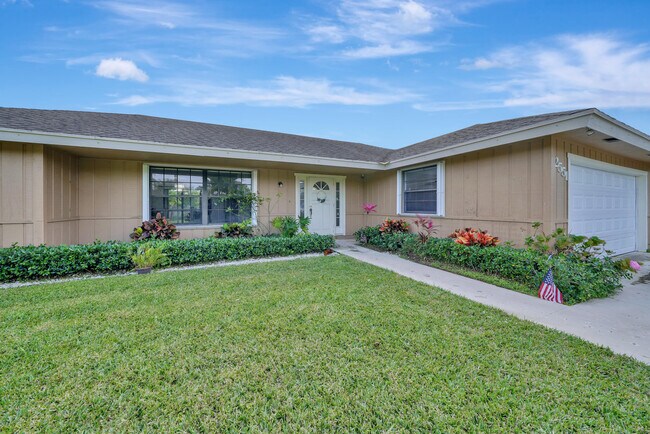 Building Photo - 2551 Westchester Dr