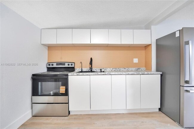 Building Photo - 2428 NW 28th St