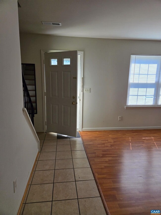 Building Photo - 1618 Townwood Ct