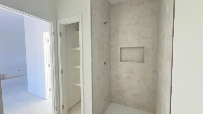 Building Photo - 4310 Escondido Ln
