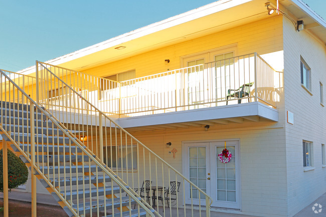 Orange Blossom Apartaments - Fresh new look at Orange Blossom Apartments!