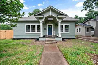 Building Photo - 1505 Woodlawn Ave