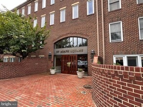 Building Photo - 801 S Pitt St