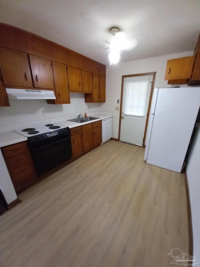 Foto del edificio - 802 Mills Ave