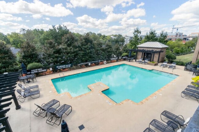 Foto del edificio - 31 Station Ct