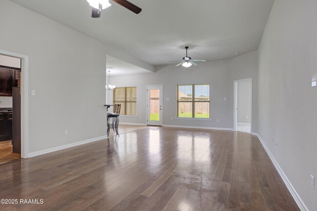 Building Photo - 132 Timber Edge Dr