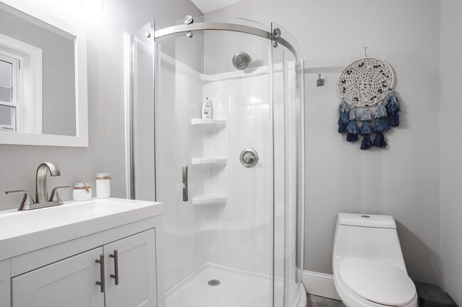 Photo - Babcock Street Apartment