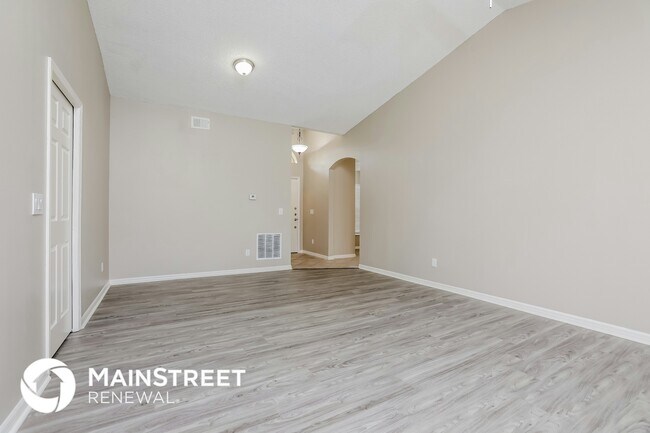 Foto del edificio - 17117 Woodcrest Way