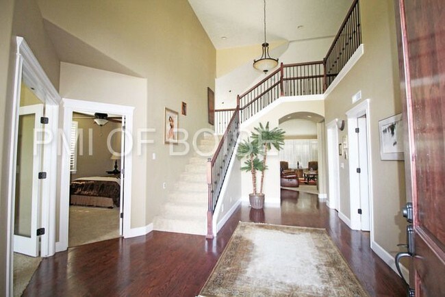 Building Photo - LUXURY HOME IN SOUTHFORK SUBDIVISION