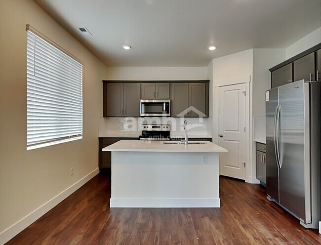 Foto del edificio - 3936 Patterdale Pl