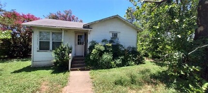 201 W Anderson Ave