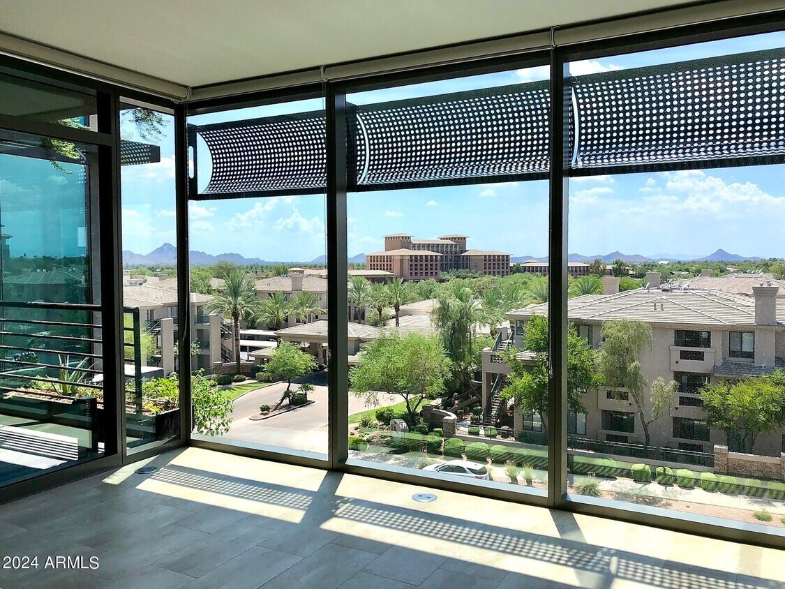 Foto principal - 7120 E Kierland Blvd