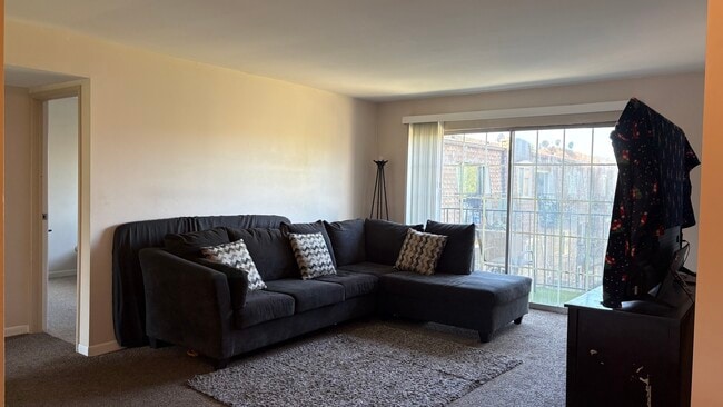 Building Photo - 9428 Bay Colony Dr