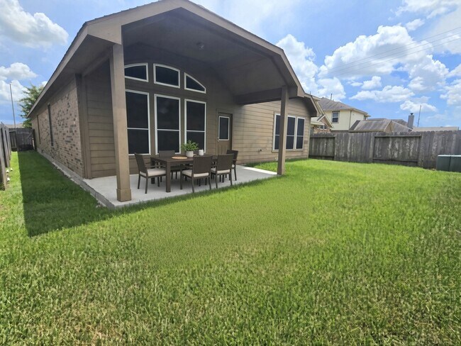 Foto del edificio - 8723 W Cres Lake Cir