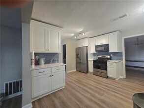 Building Photo - 1755 Ivy Stone Ct NE