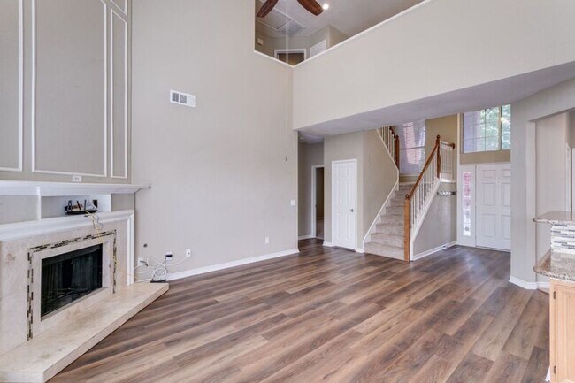 Photo - 2119 Dover Dr House