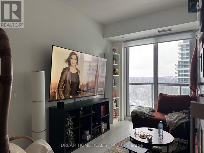 Photo du bâtiment - 30 Inn On The Pk Dr