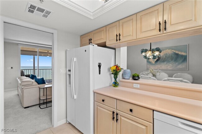 Building Photo - 9577 Gulf Shore Dr