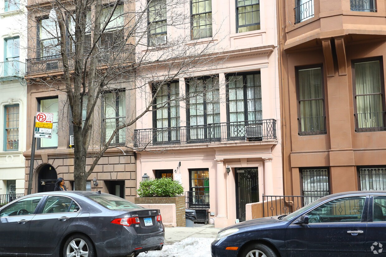 Foto del edificio - 157 E 71st St