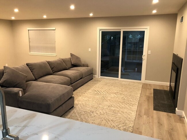 Building Photo - SAN JOSE - Well Maintained 3/2 In A Quiet ...