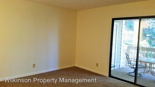 Building Photo - 8027 Greenside Ct