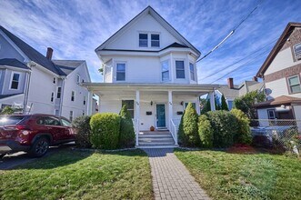 Building Photo - 34 Greenleaf St