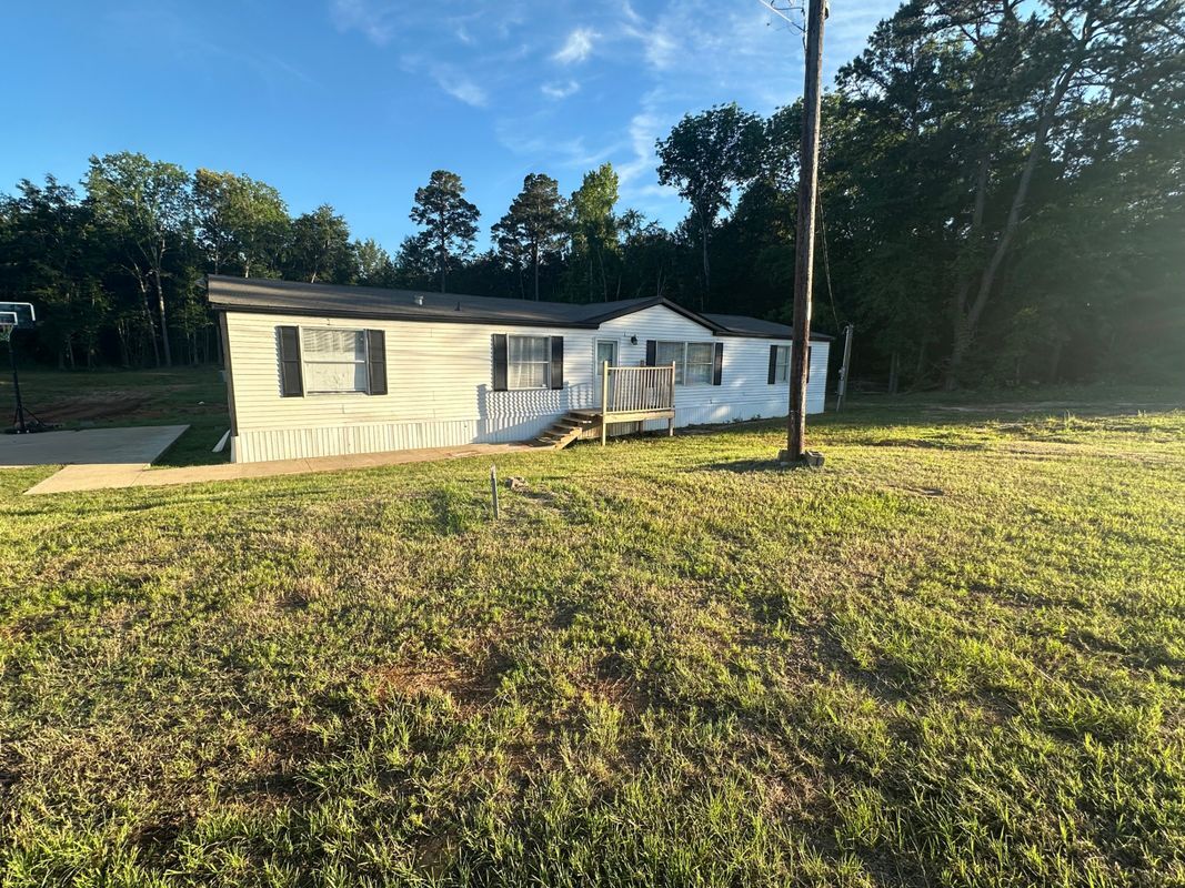 Primary Photo - 17856 State Highway 31 East, Unit B