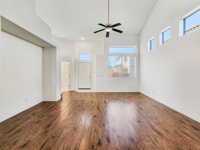 Foto del edificio - 3329 N 142nd Dr
