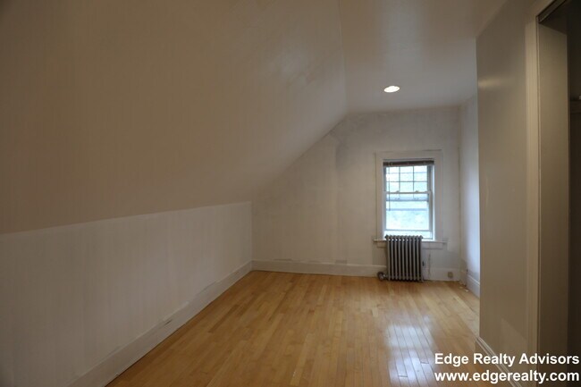 Foto del edificio - 19 Lothrop St