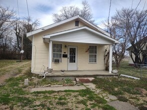 Building Photo - 733 Koerner St