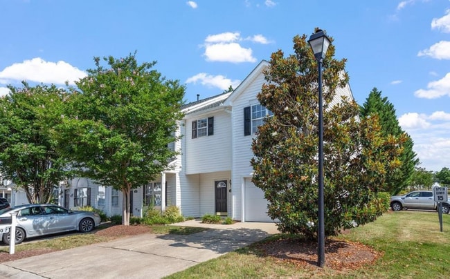 Building Photo - 107 Fox Trail Ln