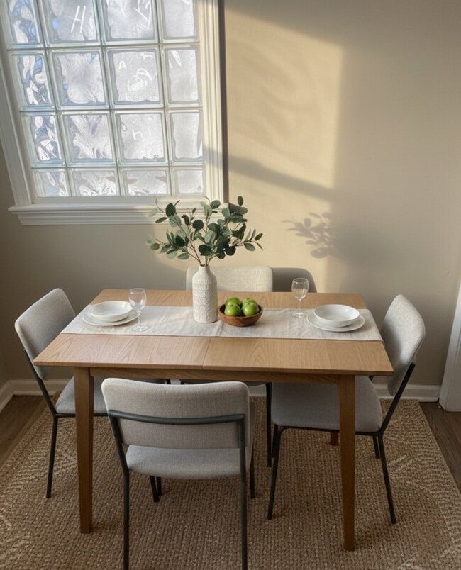 Foto del edificio - 20650 Goller Ave