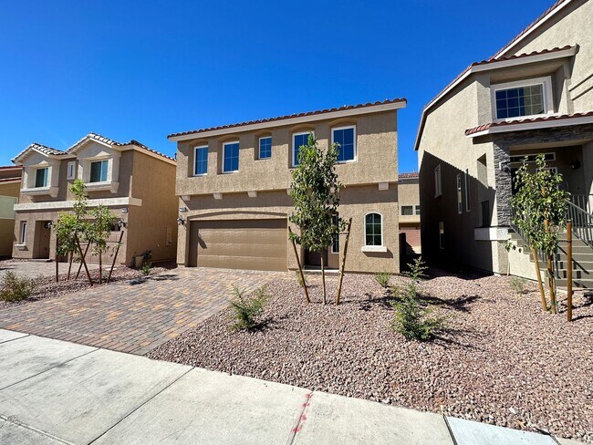 Building Photo - Robindale & Westwind
