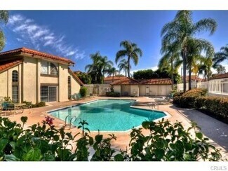 Building Photo - 23341 La Crescenta