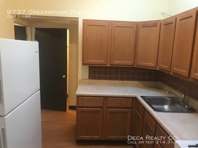 Building Photo - 2 Bedroom Apartment