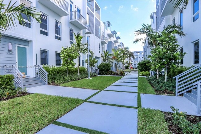 Building Photo - 9123 NW 33rd St