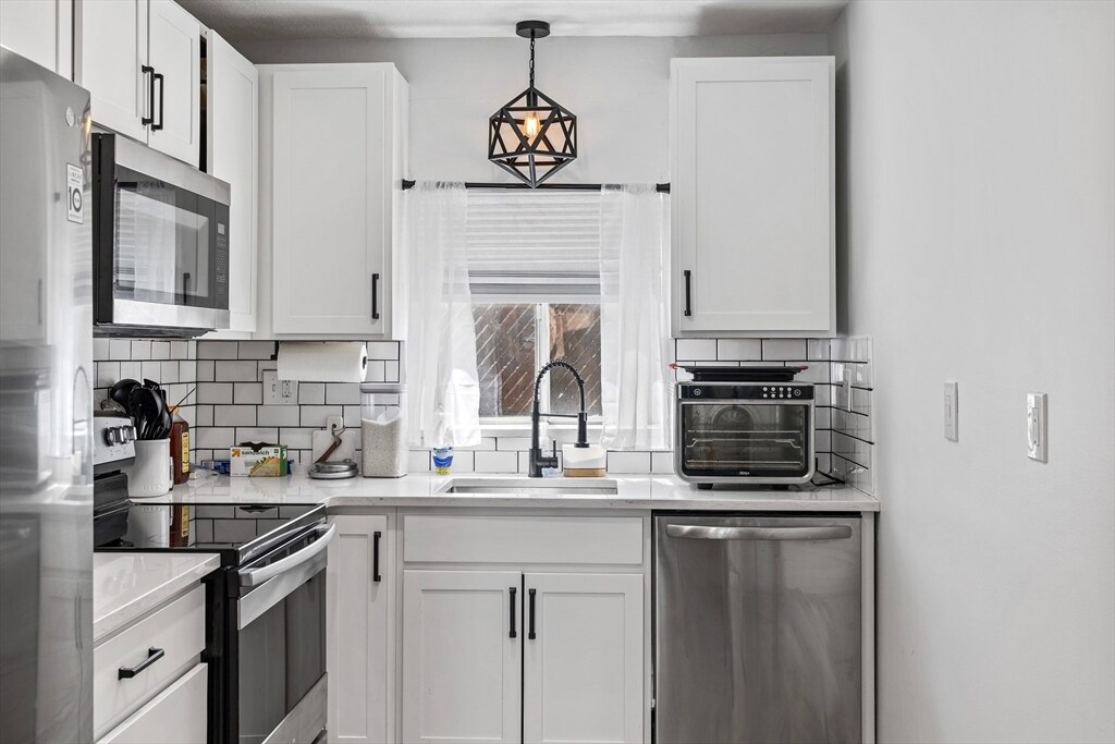 Foto principal - 549 Adams St