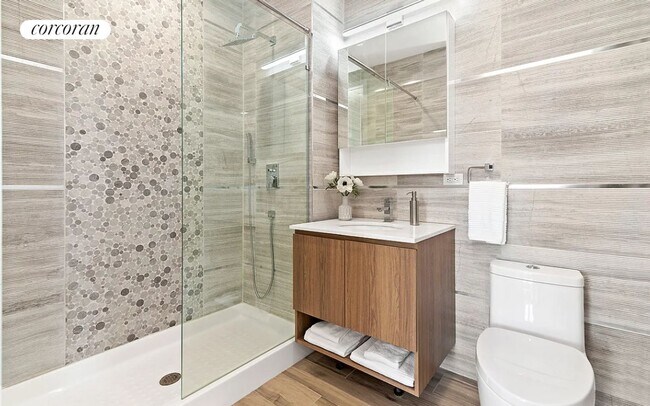 Foto del edificio - 322 Gates Ave